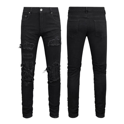 Jean slim noir pour homme avec patchwork, détails froissés et design déchiré 